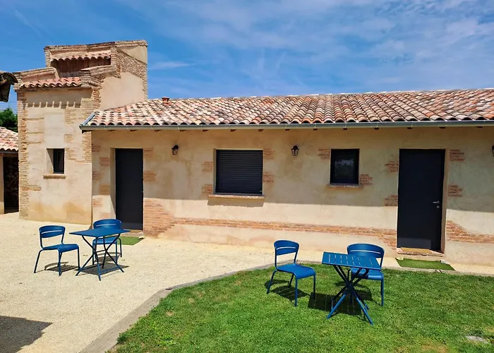 Petit coin de paradis, calme et confort garantie ! Chambre indépendante dans une dépendance !